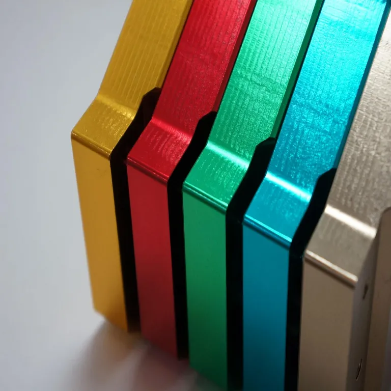 Complete Guide to Anodizing Aluminum Parts: Differences and Selection of Sandblasted, Clear, and Hard Anodizing